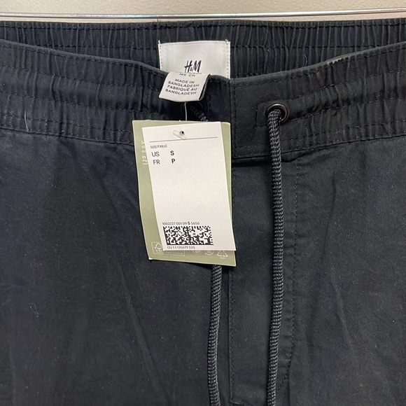 NWT Men’s Cargo Black Joggers - Picture 3 of 4